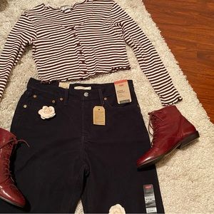 🍁 NWT Levi’s Corduroy High Rise Wedgie Straight Leg Ankle Cropped Pants